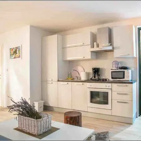 Tamaris S Privatnim Bazenom 700m Od Mora 빌라