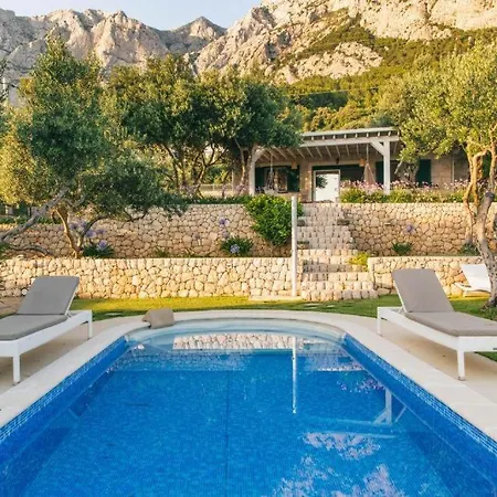 Vila Tamaris S Privatnim Bazenom 700m Od Mora *