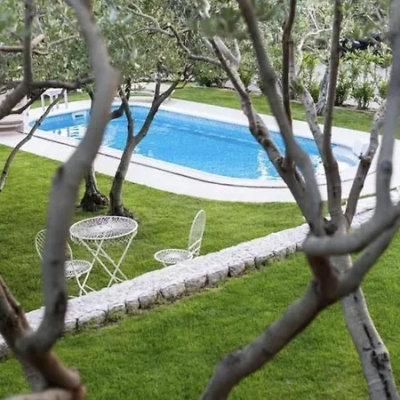 Tamaris S Privatnim Bazenom 700m Od Mora Vila